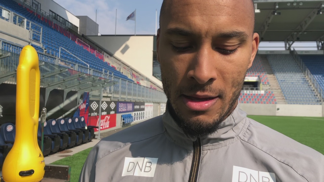 - Vi må være på stasjonen når toget går